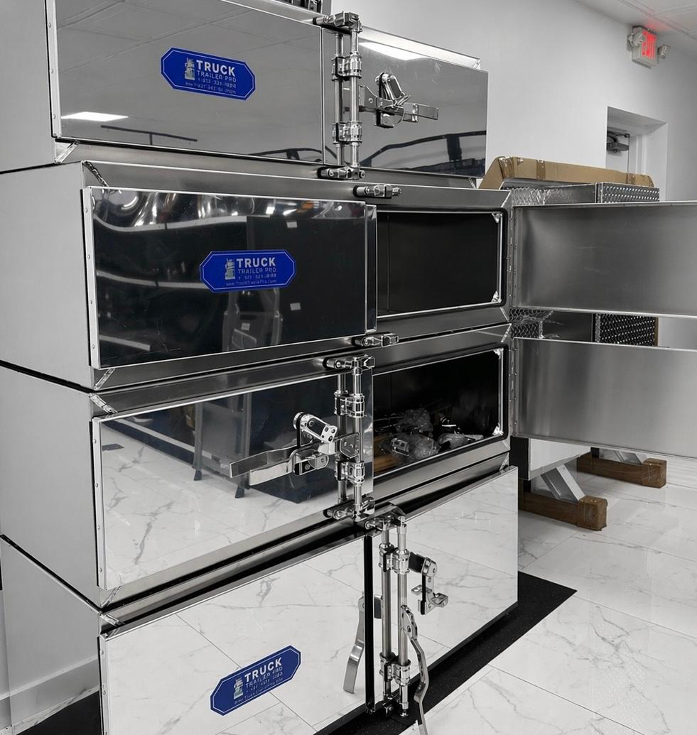 Aluminum Toolboxes - Double Slat Door, Stainless Steel Lock System - Image 2