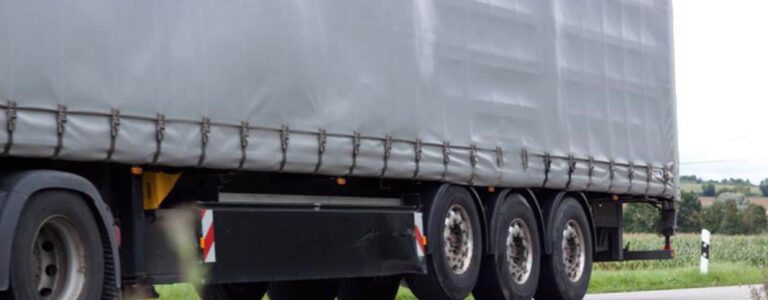 What You Need to Know About Truck Tarps